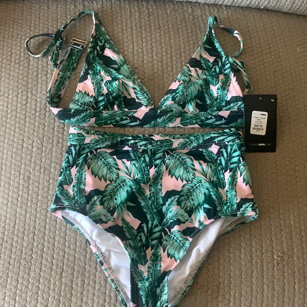Floral 2 piece bathing , size XSmall, new